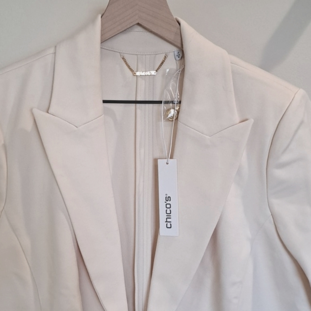 NWT Chico's blazer